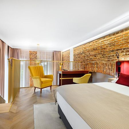 Golden Queen Deluxe Jacuzzi Apartments - Old Town 크라쿠프 외부 사진