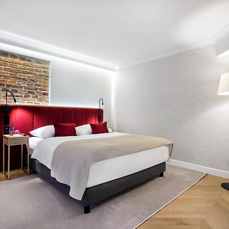 Golden Queen Deluxe Jacuzzi Apartments - Old Town 크라쿠프 외부 사진